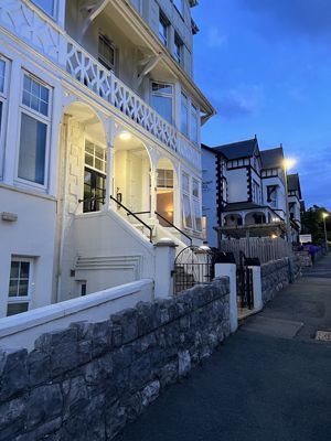 Photo 16- click for photo gallery